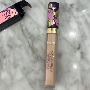 Tarte Creaseless concealer 20B light beige closing out closet  last chance